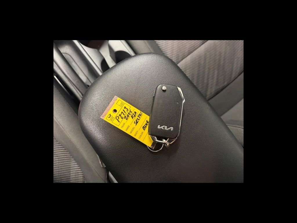Used 2025 Blue Kia LX image 26