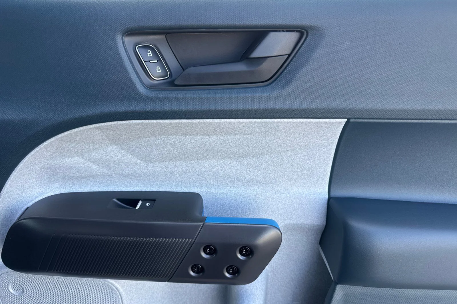 New 2026 Carbonized Gray Metallic Ford XLT image 18