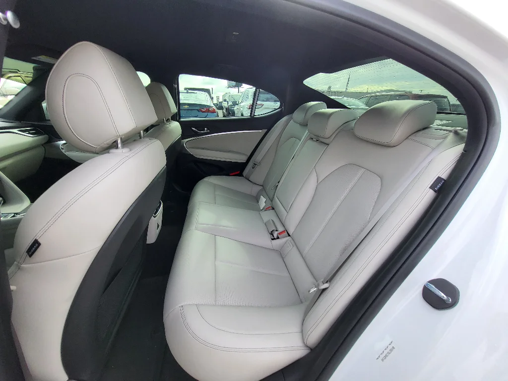 Used 2025 Alta White Genesis 2.5T image 12