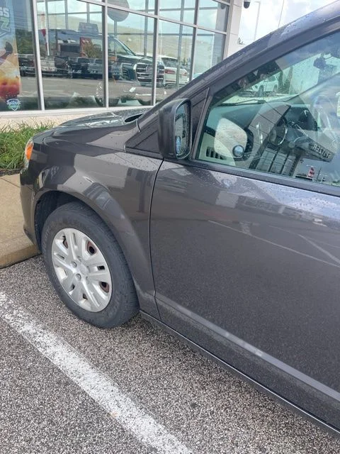 Used 2018 Gray Dodge SE image 18