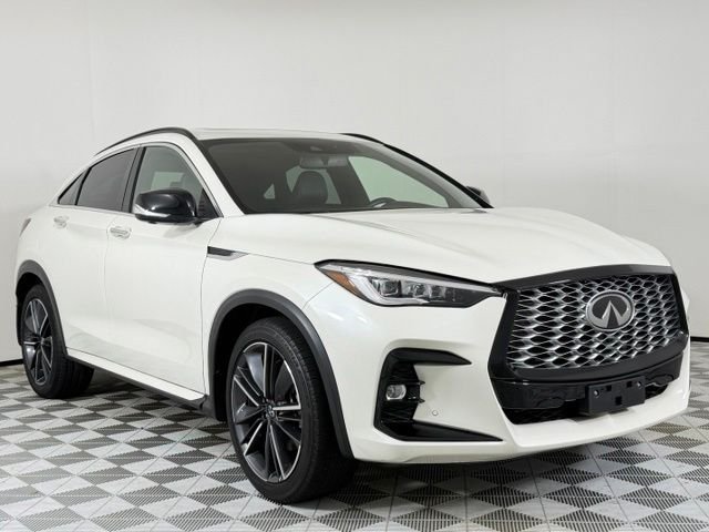 2023 INFINITI QX55 Essential