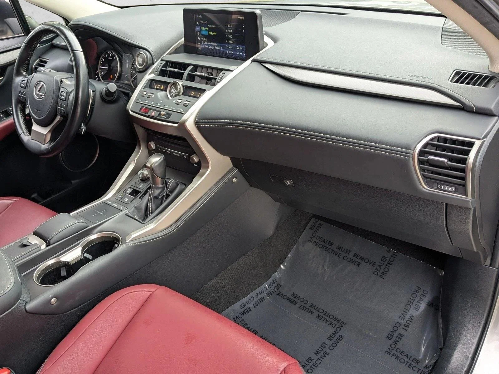 2021 Lexus NX 300 - Photo 20