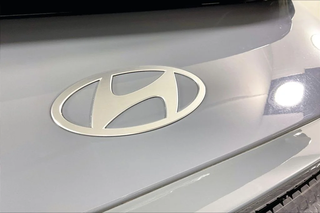 Used 2024 Blue Hyundai SEL image 31
