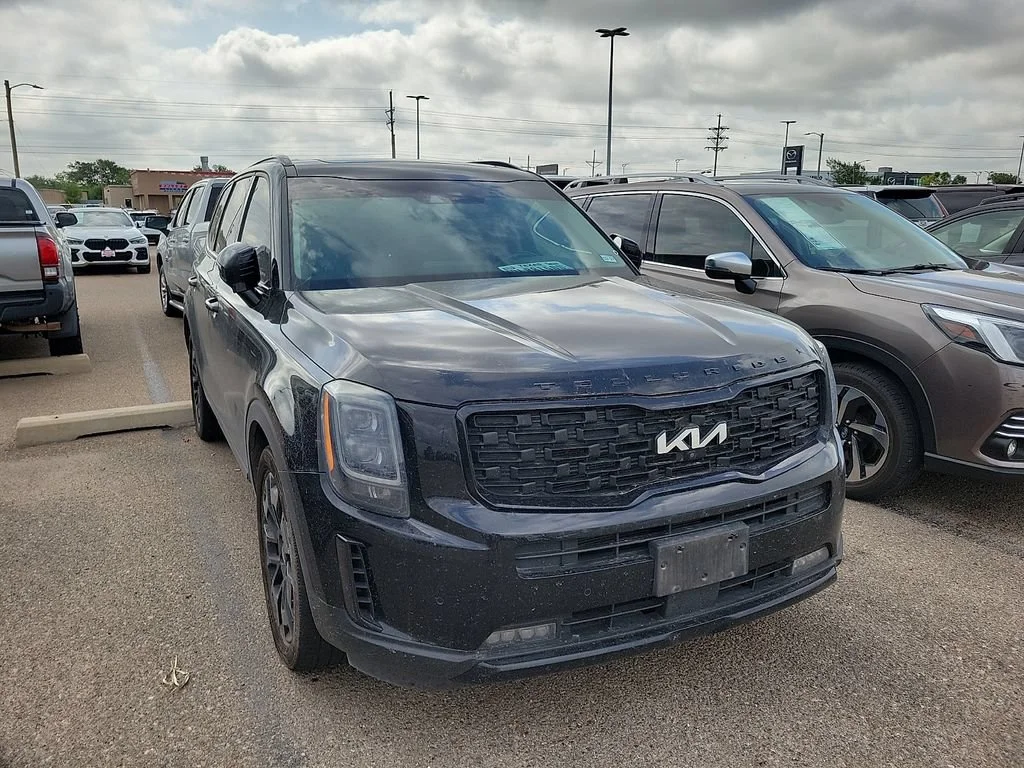 Used 2022  Kia SX image 2