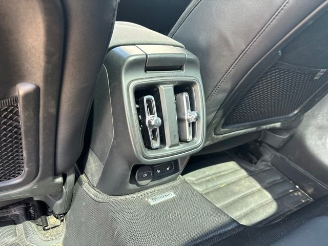 Used 2022 White Polestar Long Range Dual Motor image 31