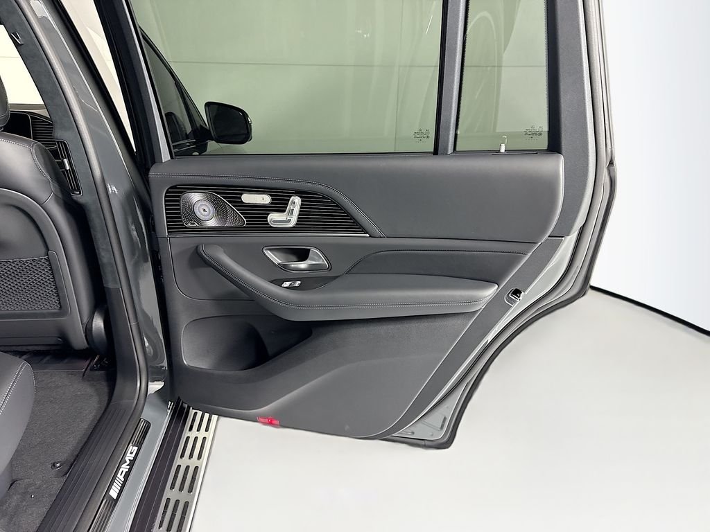 New 2026 MANUFAKTUR Silicon Grey Mercedes-Benz GLS 63 AMG® image 29