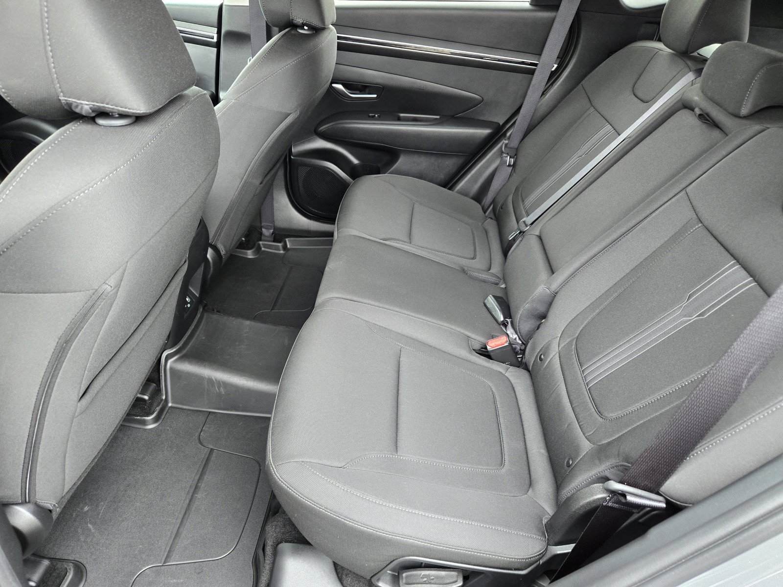 Certified Used 2024 Hampton Gray Hyundai SEL image 10