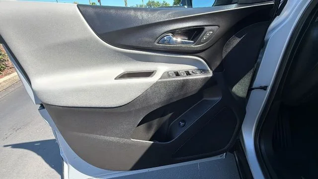 Used 2021 Silver Ice Metallic Chevrolet LT image 19
