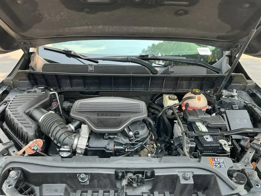 Used 2017 EBONY TWILIGHT METALLIC GMC Denali image 24