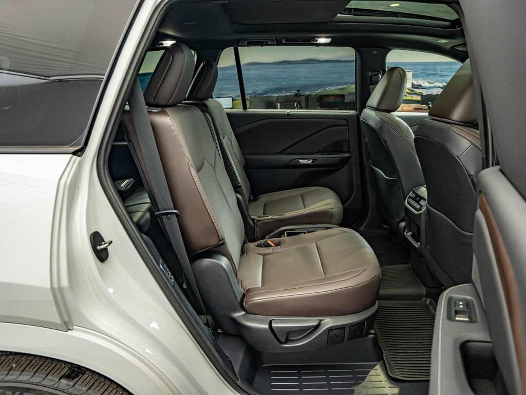Used 2026 Pearl Lexus 350 Premium image 36