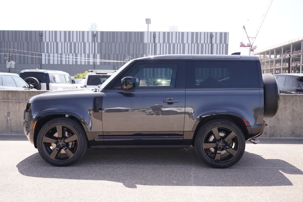 New 2026 Carpathian Grey Land Rover V8 image 5
