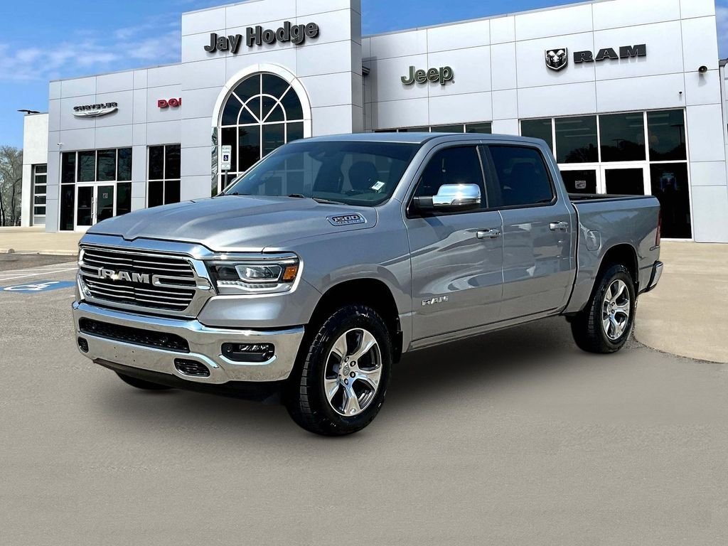 Used 2024 Silver Ram Laramie image 4