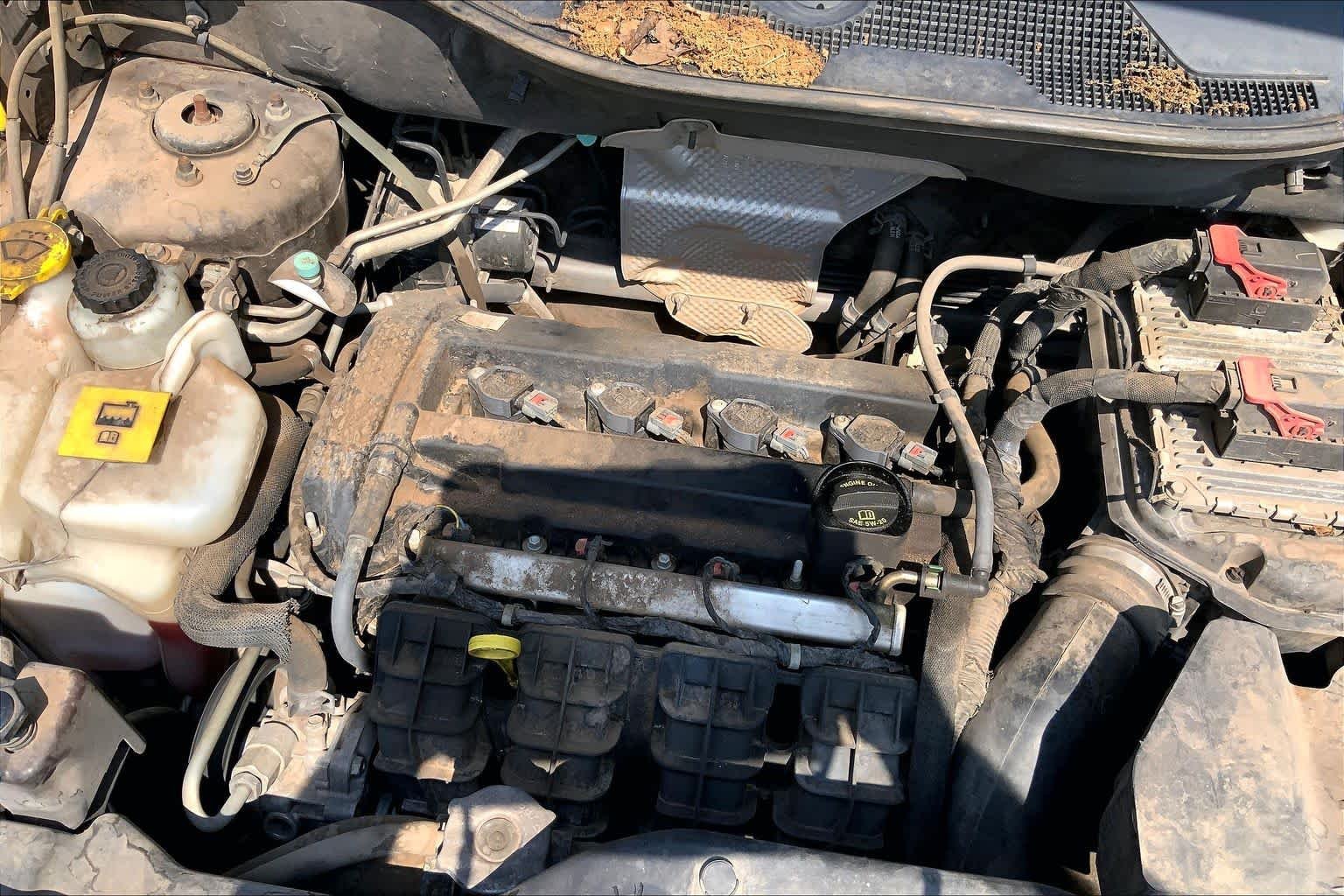 Used 2014 Rugged Brown Pearlcoat Jeep Latitude image 30