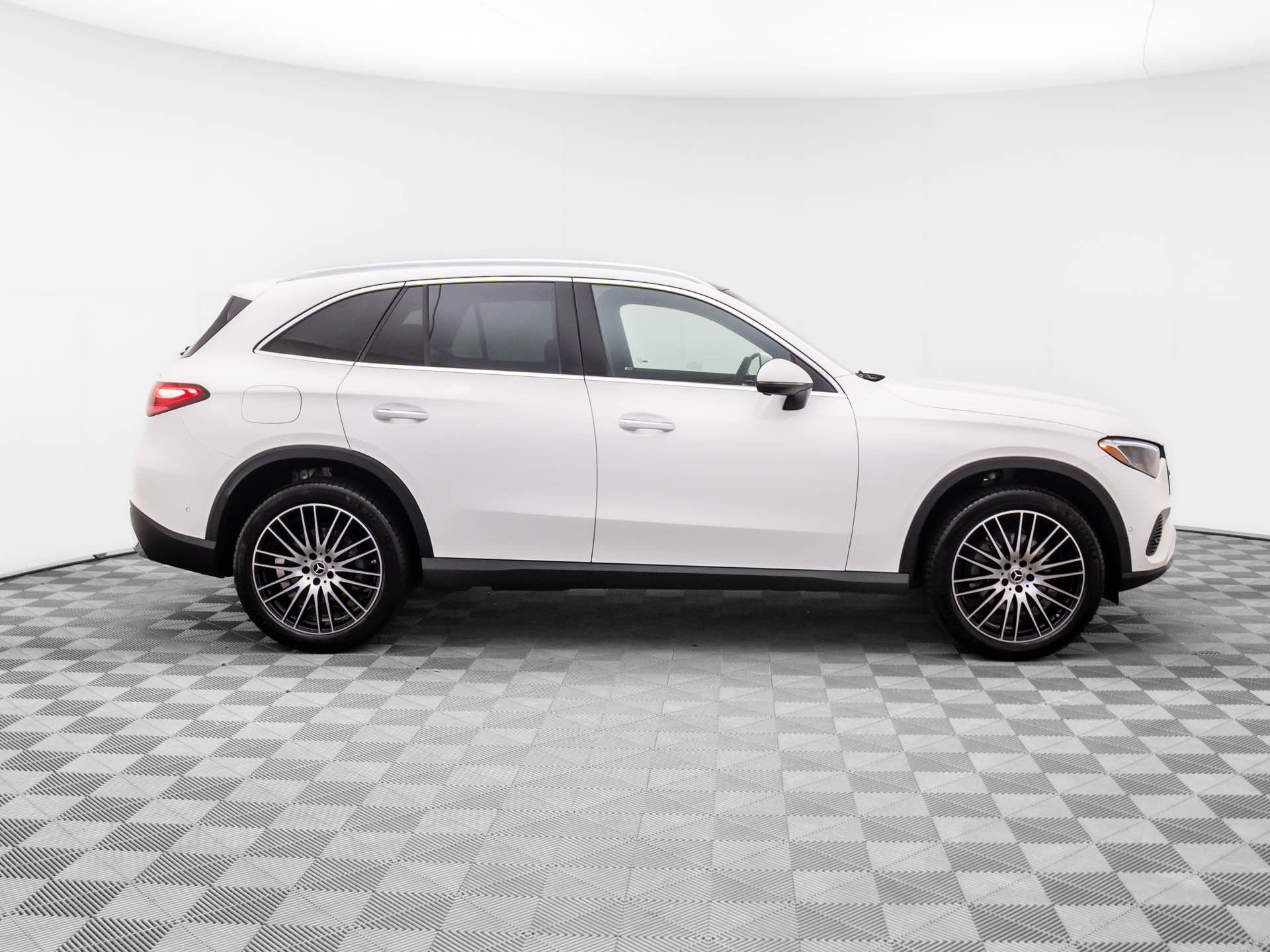 Certified Used 2026 White Mercedes-Benz GLC 300 image 6