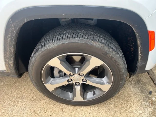 Used 2026 White Jeep Limited image 6