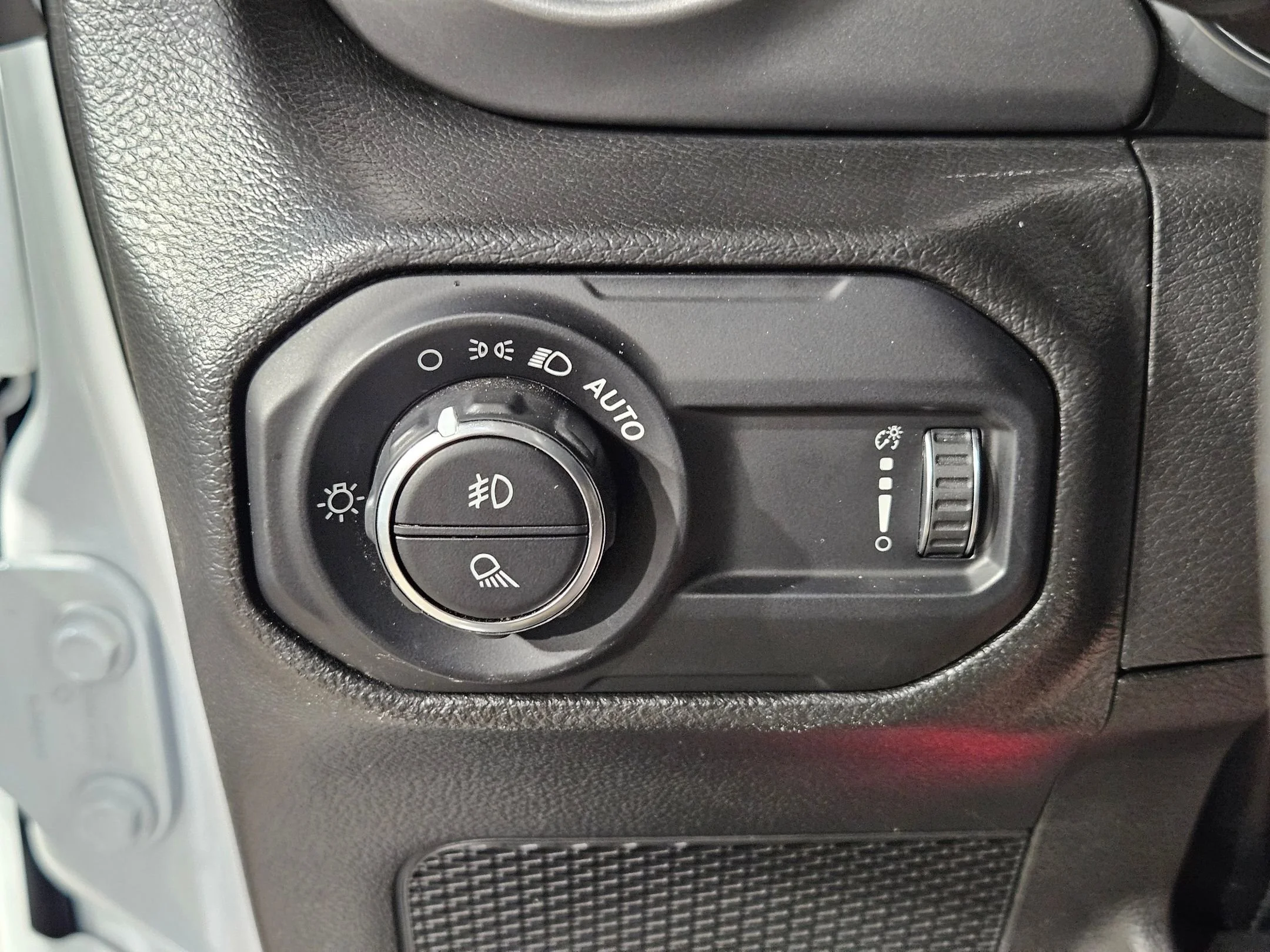 Used 2023 Bright White Clearcoat Jeep Sport S image 25