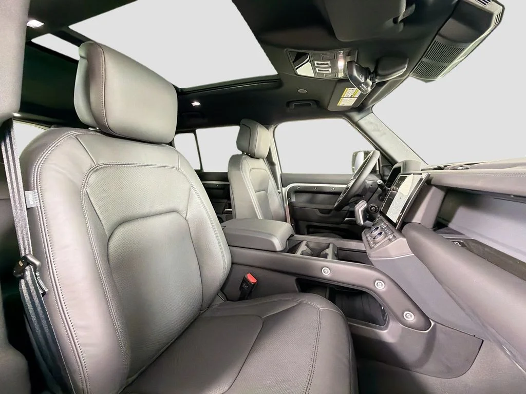 New 2026 Borasco Grey Land Rover X-Dynamic SE image 30