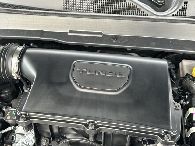 Used 2026 Silver Jeep Latitude image 31
