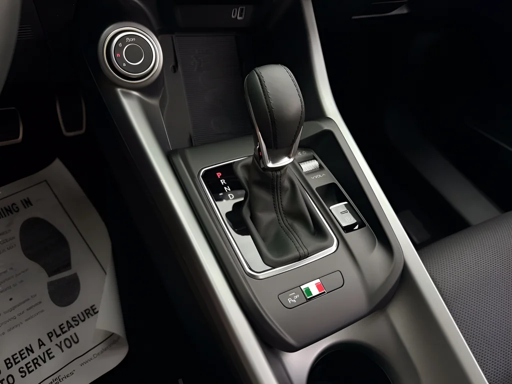 New 2026 Green Alfa Romeo Base image 27