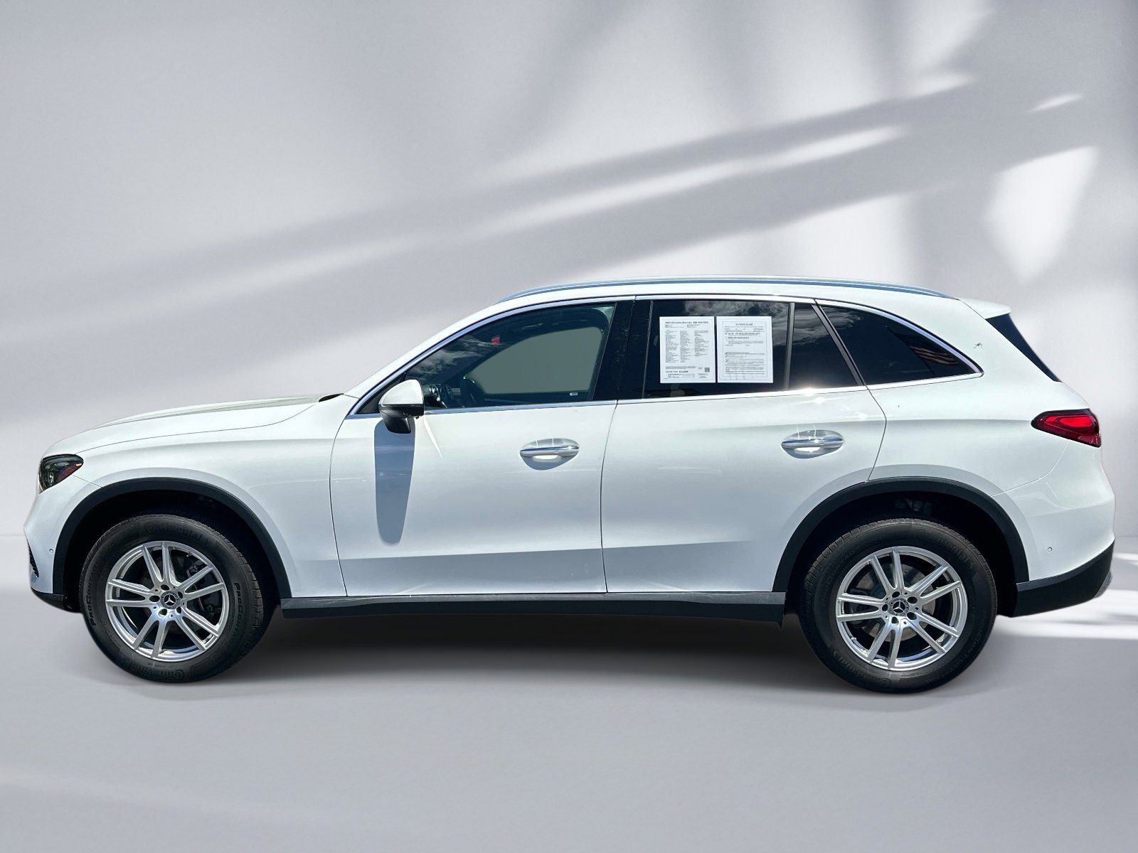 Certified Used 2023 Polar White Mercedes-Benz GLC 300 image 2