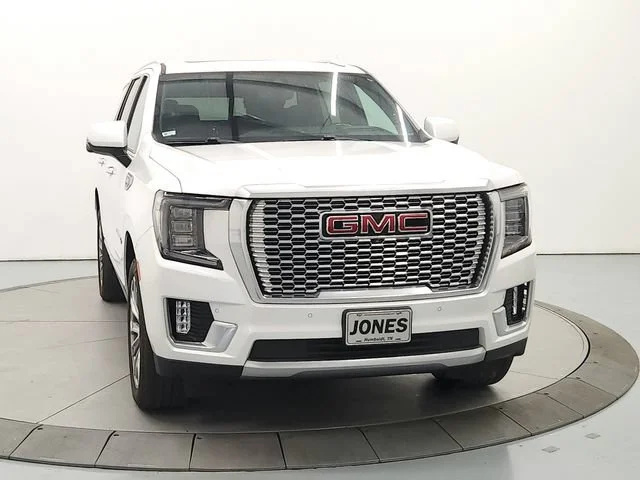 Used 2021 WHITE FROST TRICOAT GMC Denali image 3