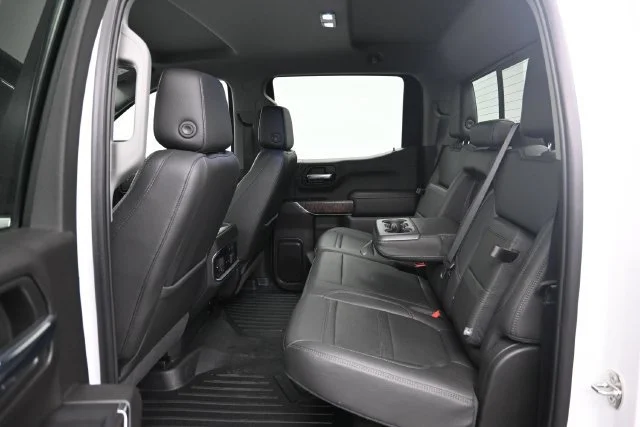 Used 2019 WHITE FROST TRICOAT GMC Denali image 22