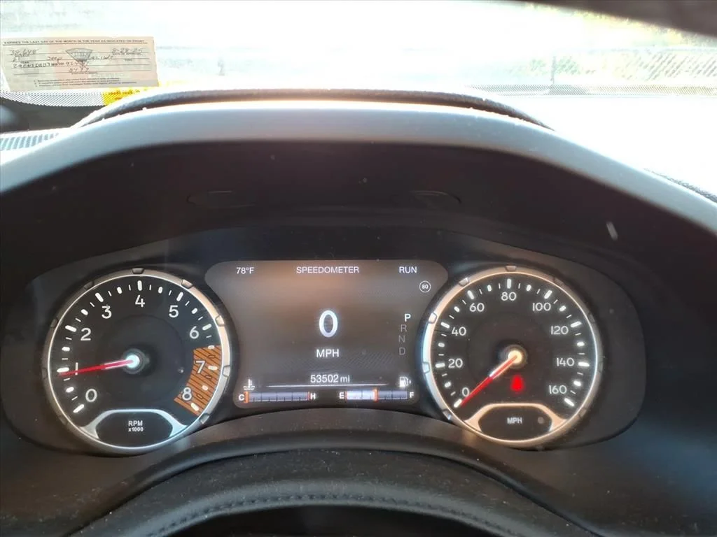 Used 2021 Silver Jeep Latitude image 21