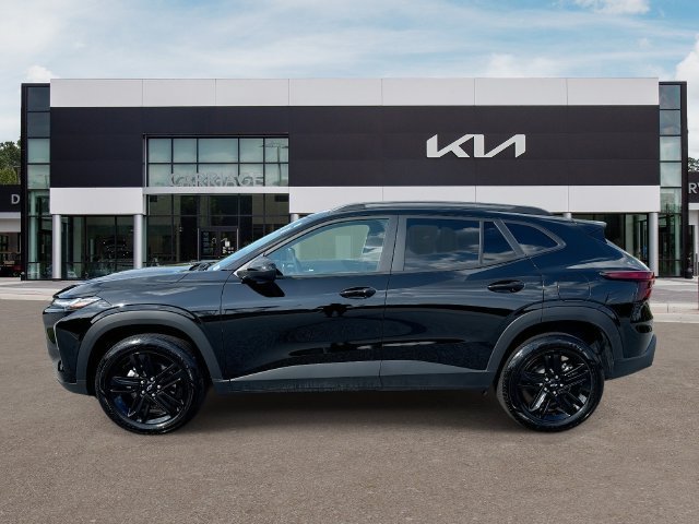 Used 2025 Black Chevrolet ACTIV image 5