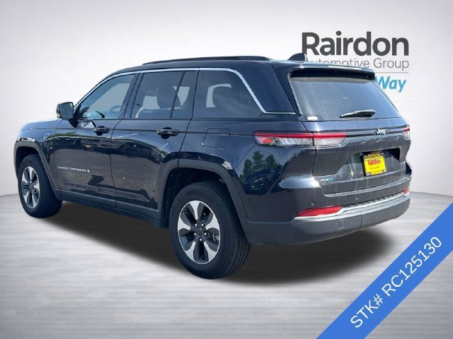 Used 2024 Midnight Sky Jeep 4xe image 4