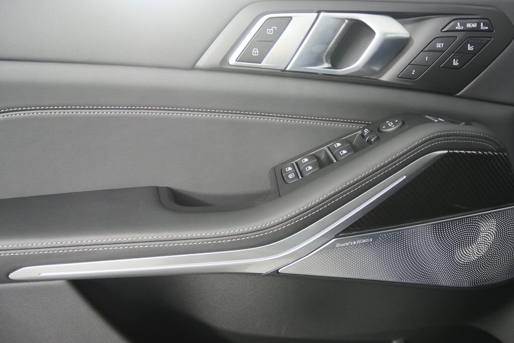 2026 BMW X7 M60i - Photo 9