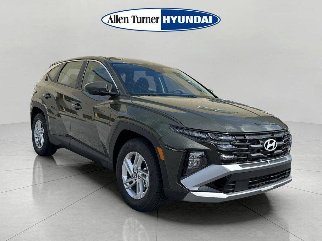 New 2026 Rockwood Green Hyundai SE FWD image 2