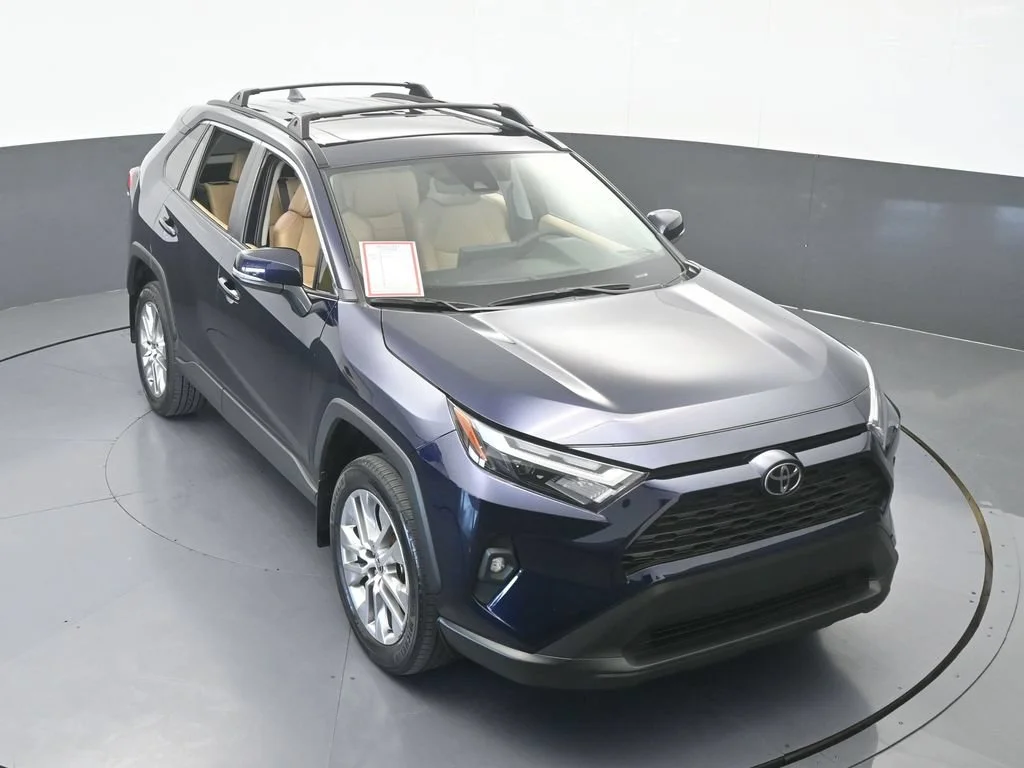 Used 2025 Blueprint Toyota XLE Premium image 55