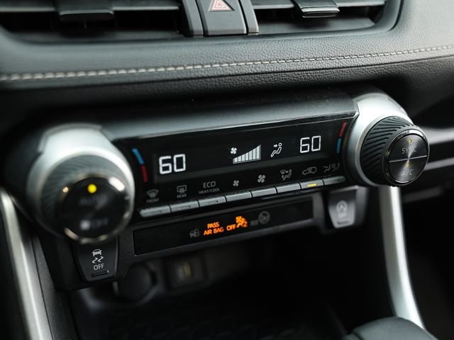 Used 2025 Silver Sky Metallic Toyota XLE image 36