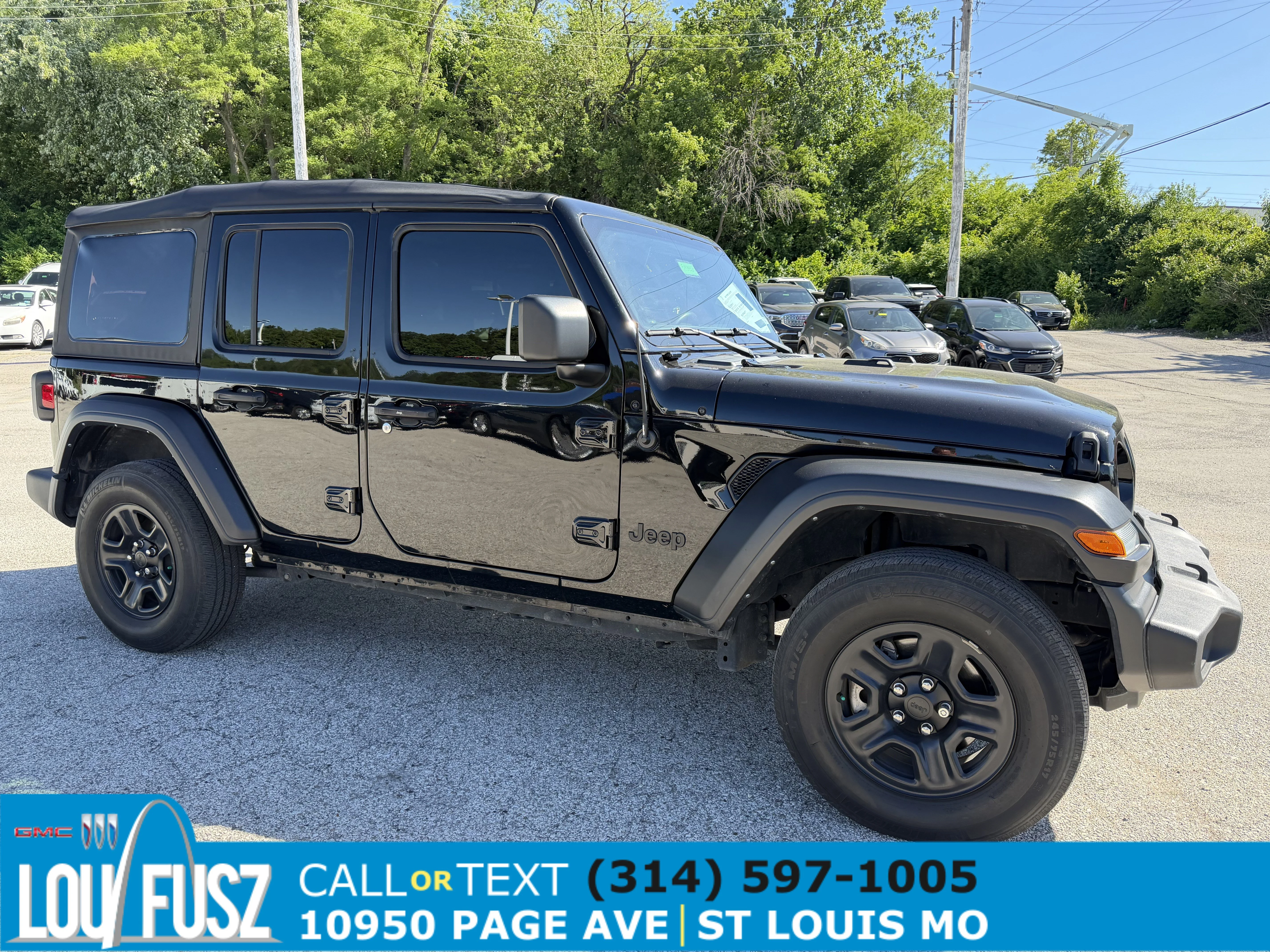 2022 Jeep Wrangler Sport's photo