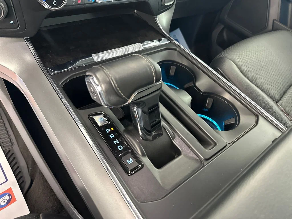 Used 2021 White Ford Lariat image 24