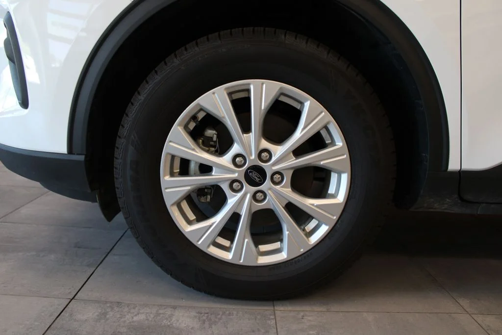 Certified Used 2024 Oxford White Ford Active image 10