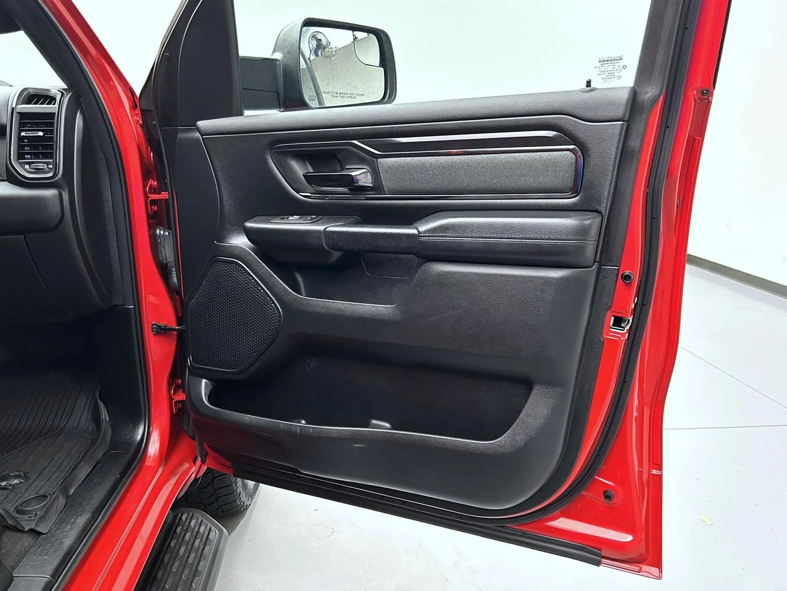Used 2021 Red Ram Big Horn/Lone Star image 16