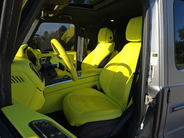 Used 2022 Gray Mercedes-Benz G 550 image 13