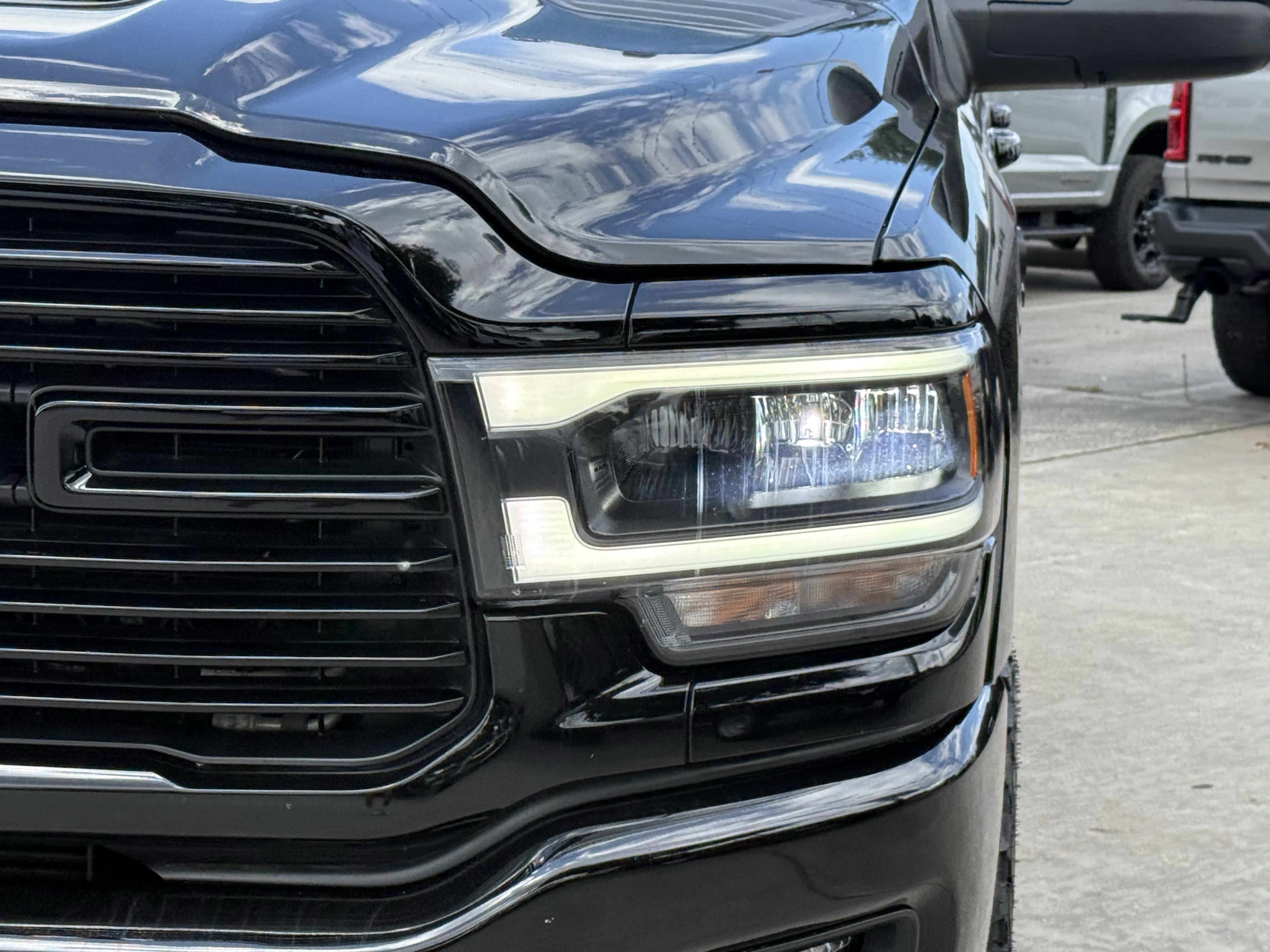Used 2024 Diamond Black Crystal Pearlcoat Ram Laramie image 10