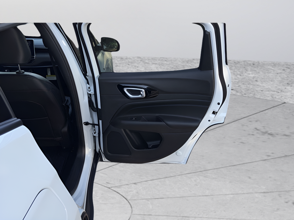 Certified Used 2026 White/off-white Jeep Latitude image 37