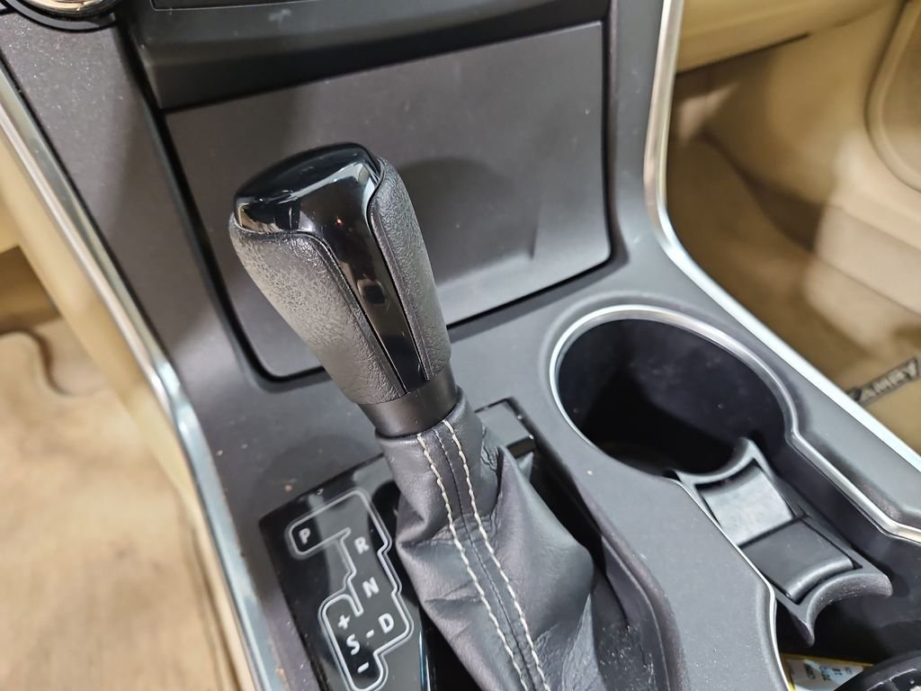 Used 2016 Gray Toyota LE image 23