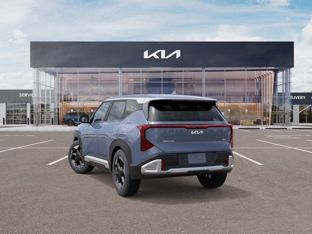 New 2027 Gray Kia S image 4