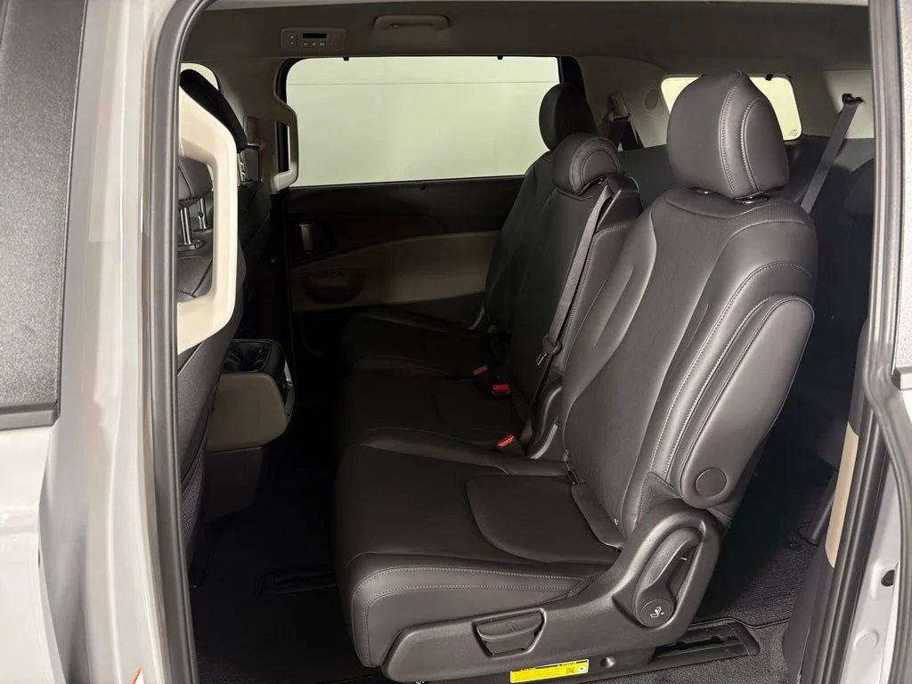New 2026 Ceramic Silver Kia EX image 38