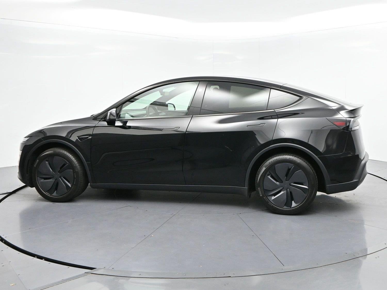 Used 2026 Diamond Black Tesla Premium image 5