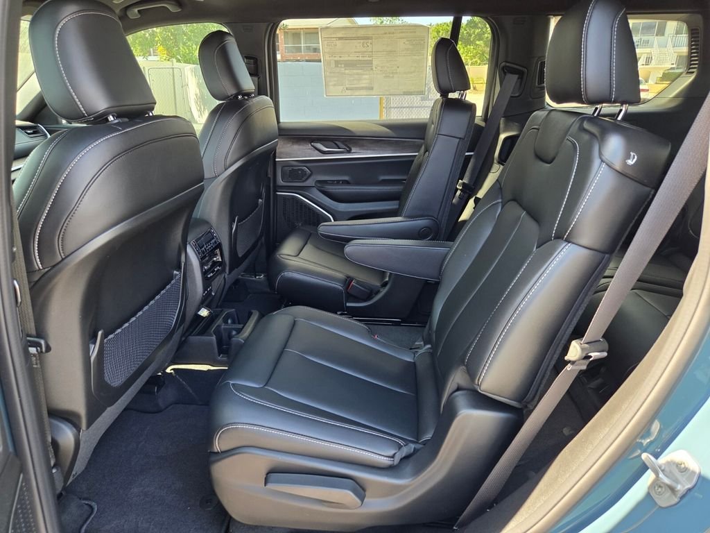 New 2026 Steel Blue Exterior Paint Jeep Limited image 14