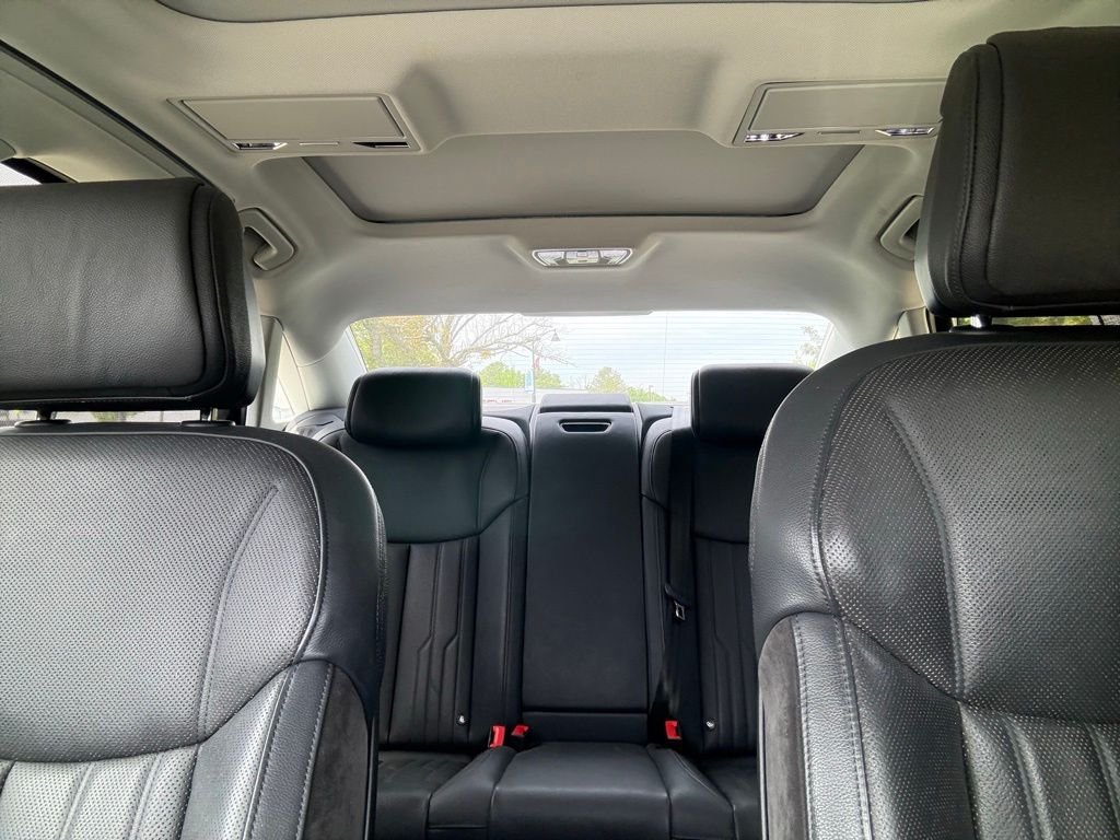 Used 2019 Black Audi L 55 image 37