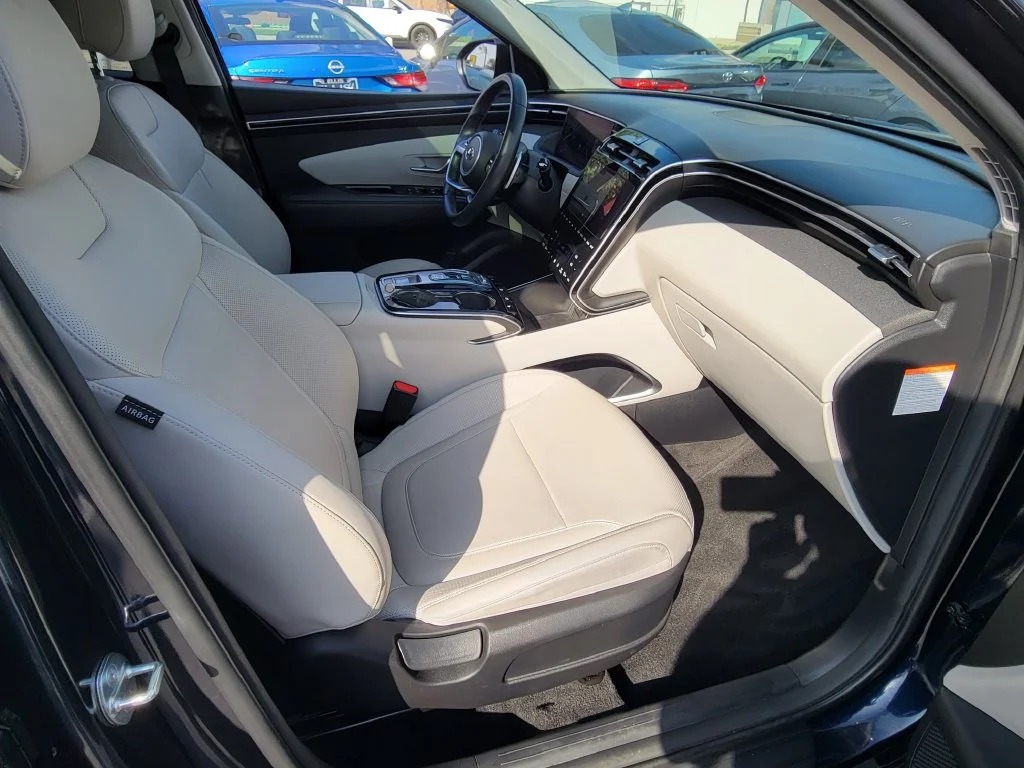 Used 2024 Blue Hyundai SEL Convenience image 22