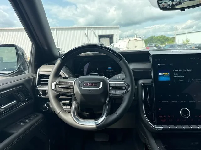 New 2026 Onyx Black GMC Elevation image 15