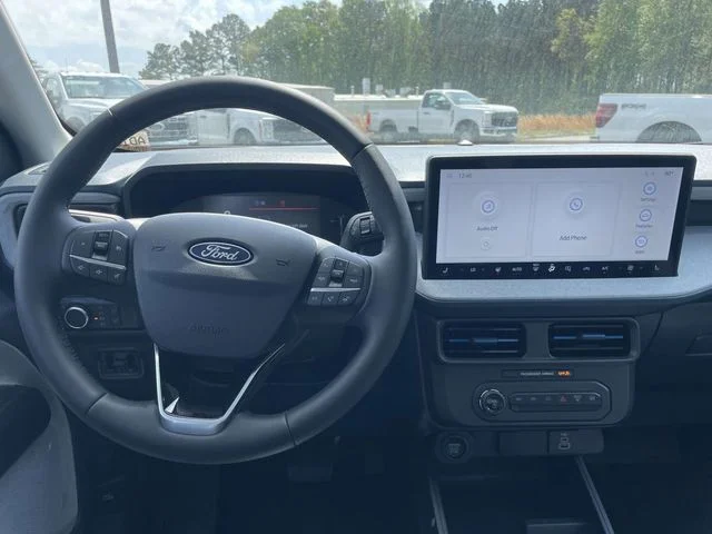New 2025 White Ford XLT image 10