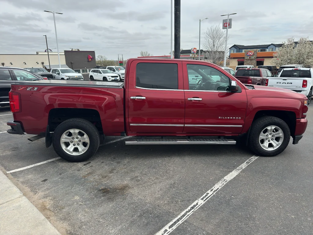 Used 2018 Cajun Red Tintcoat Chevrolet LTZ image 6